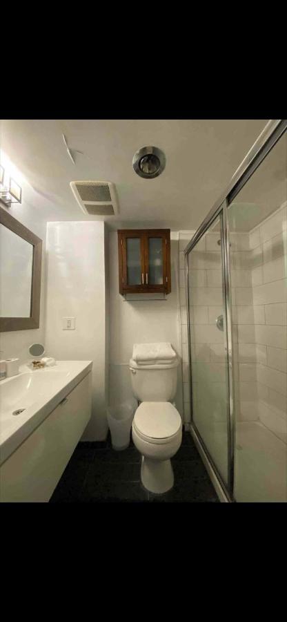 Cozy Vancouver Condo Zewnętrze zdjęcie